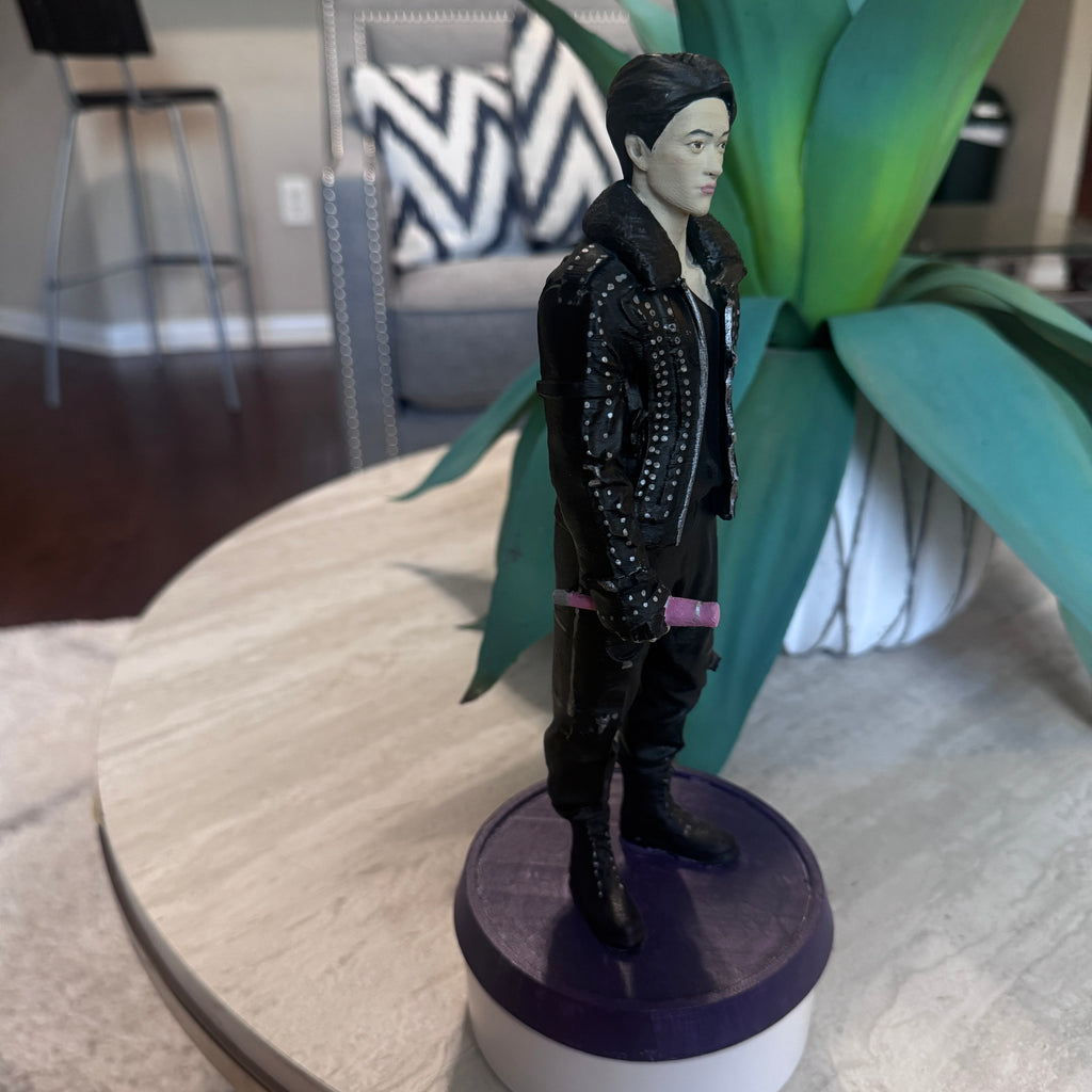 Kpop 🦙/🐹3d realistic figure 9 1/2 inches