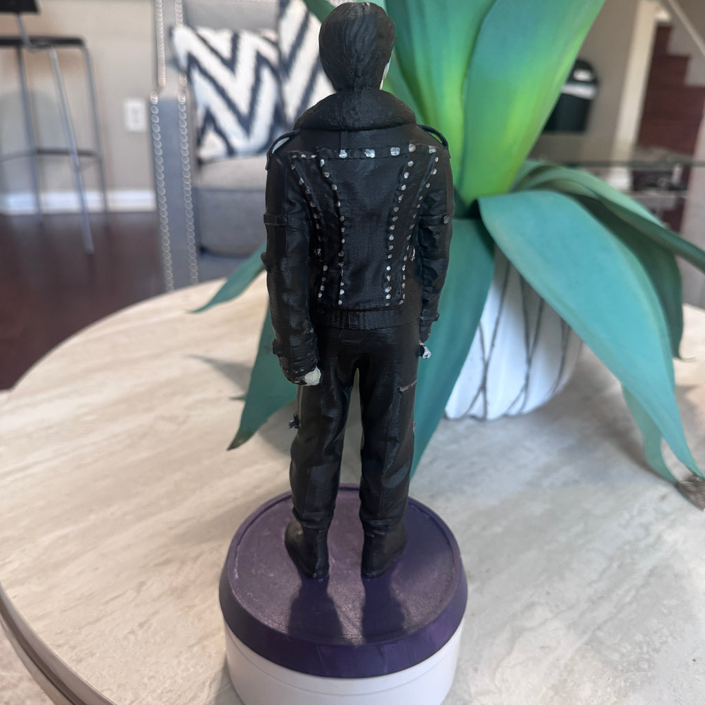 Kpop 🦙/🐹3d realistic figure 9 1/2 inches